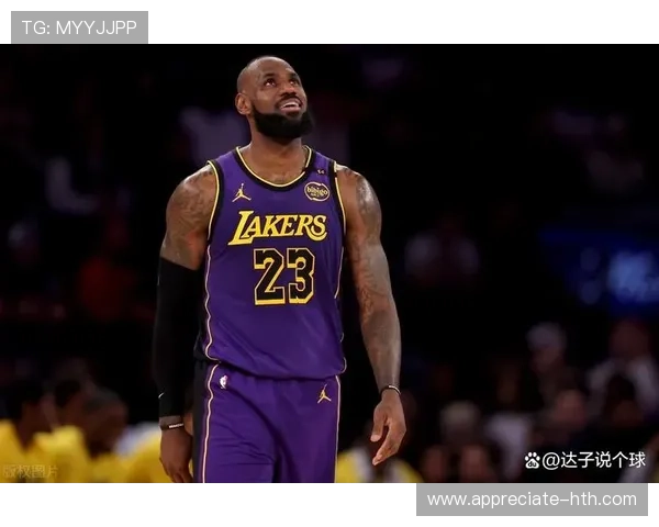 詹姆斯迎来个人职业生涯第1000场常规赛胜利,成为历史上首位达成此成就的球员 詹姆斯迎来个人职业生涯第1000场常规赛胜利,成为历史上首位达成此成就的球员