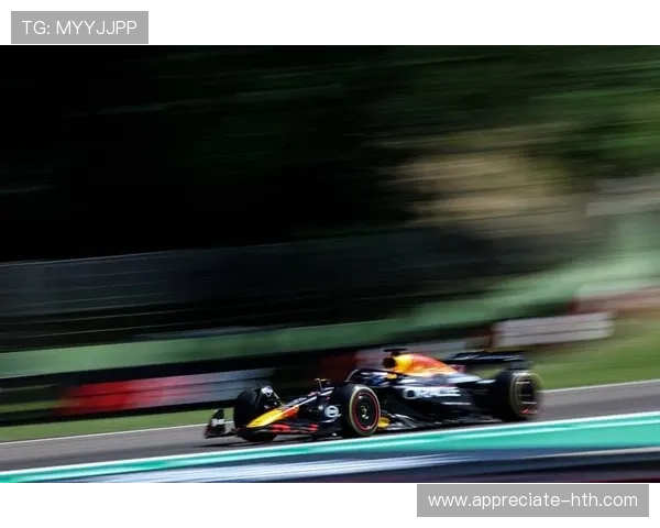 F1赛事最新动态：赛车技术革新引领赛季激烈竞争，车队阵容调整引发关注